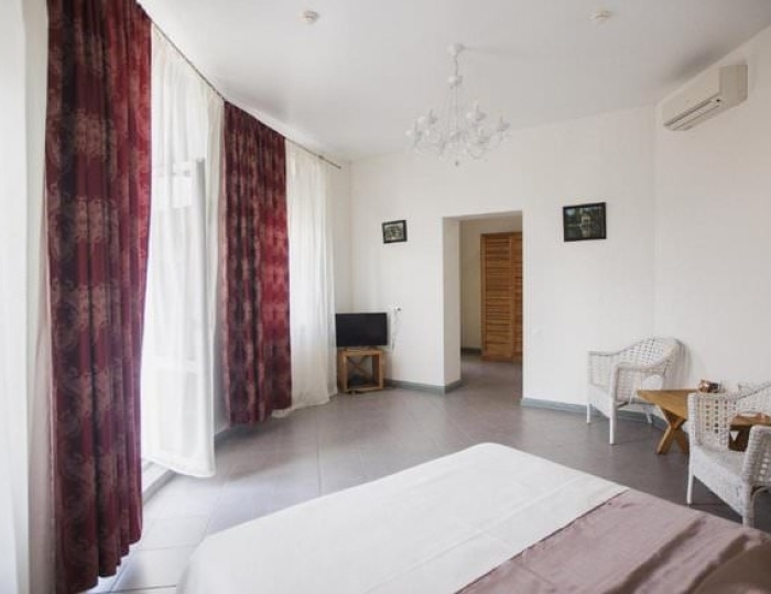 Полулюкс 2-местный - Гостиница «Гора царя Баграта» Сухум